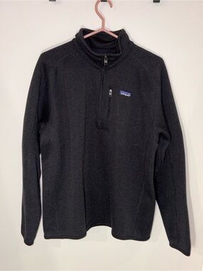 Patagonia Men’s Black Half-Zip Fleece Pullover